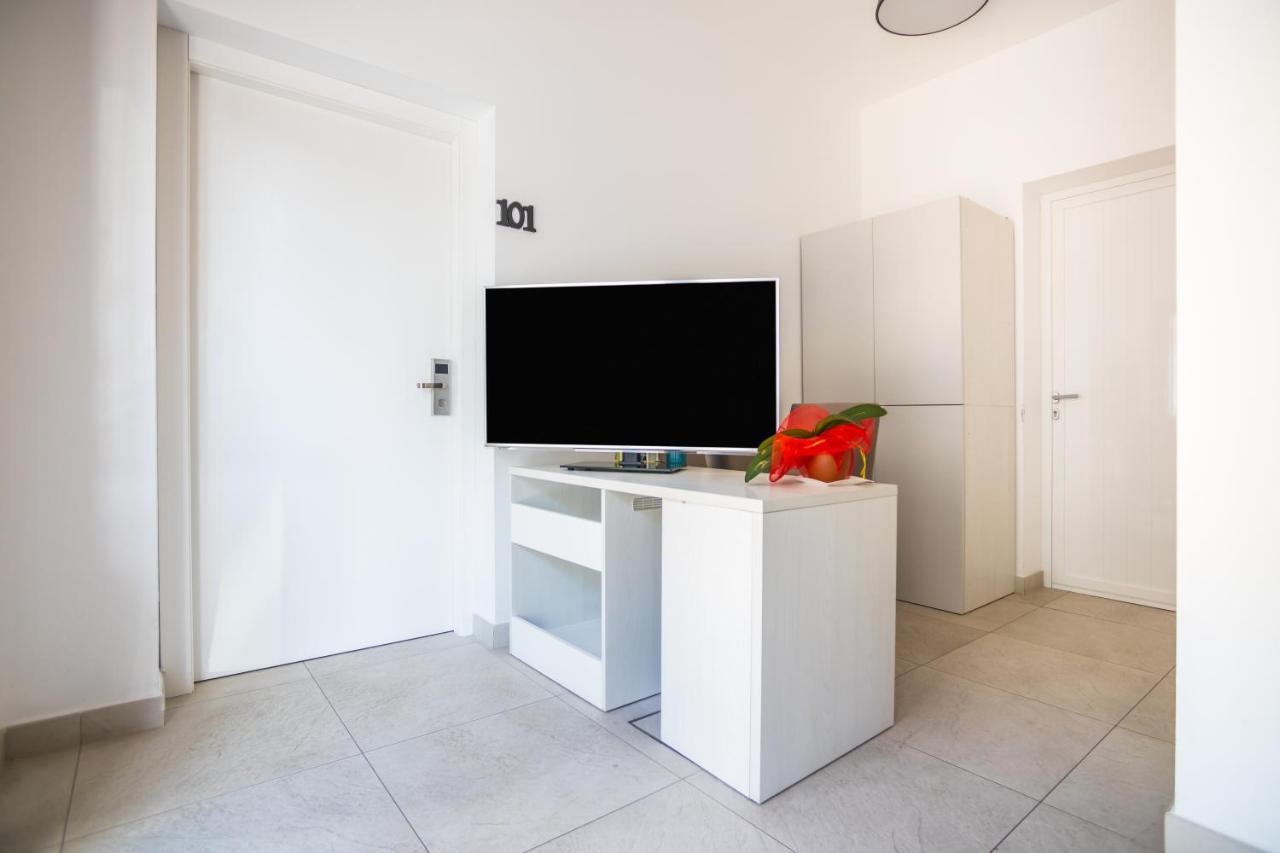 J Rooms Olbia Exterior photo